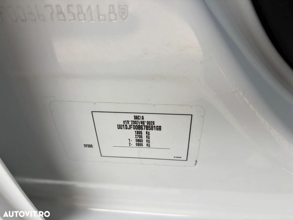 Dacia Logan TCe 90 MT6 Comfort - 32