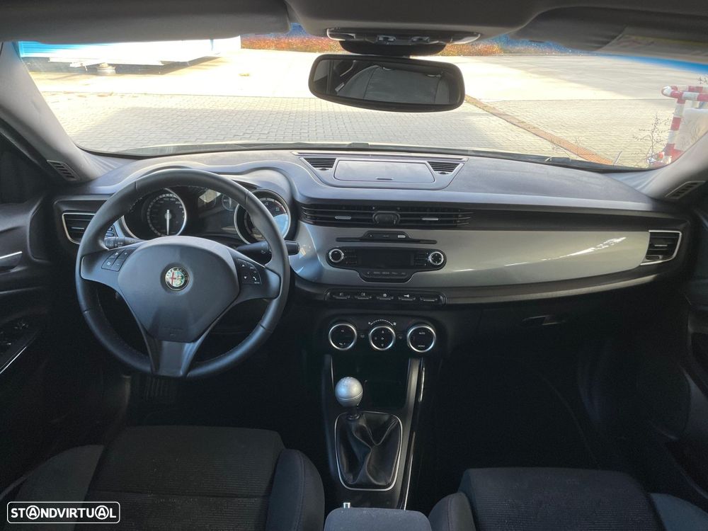 Alfa Romeo Giulietta 1.6 JTDm Corporate - 12