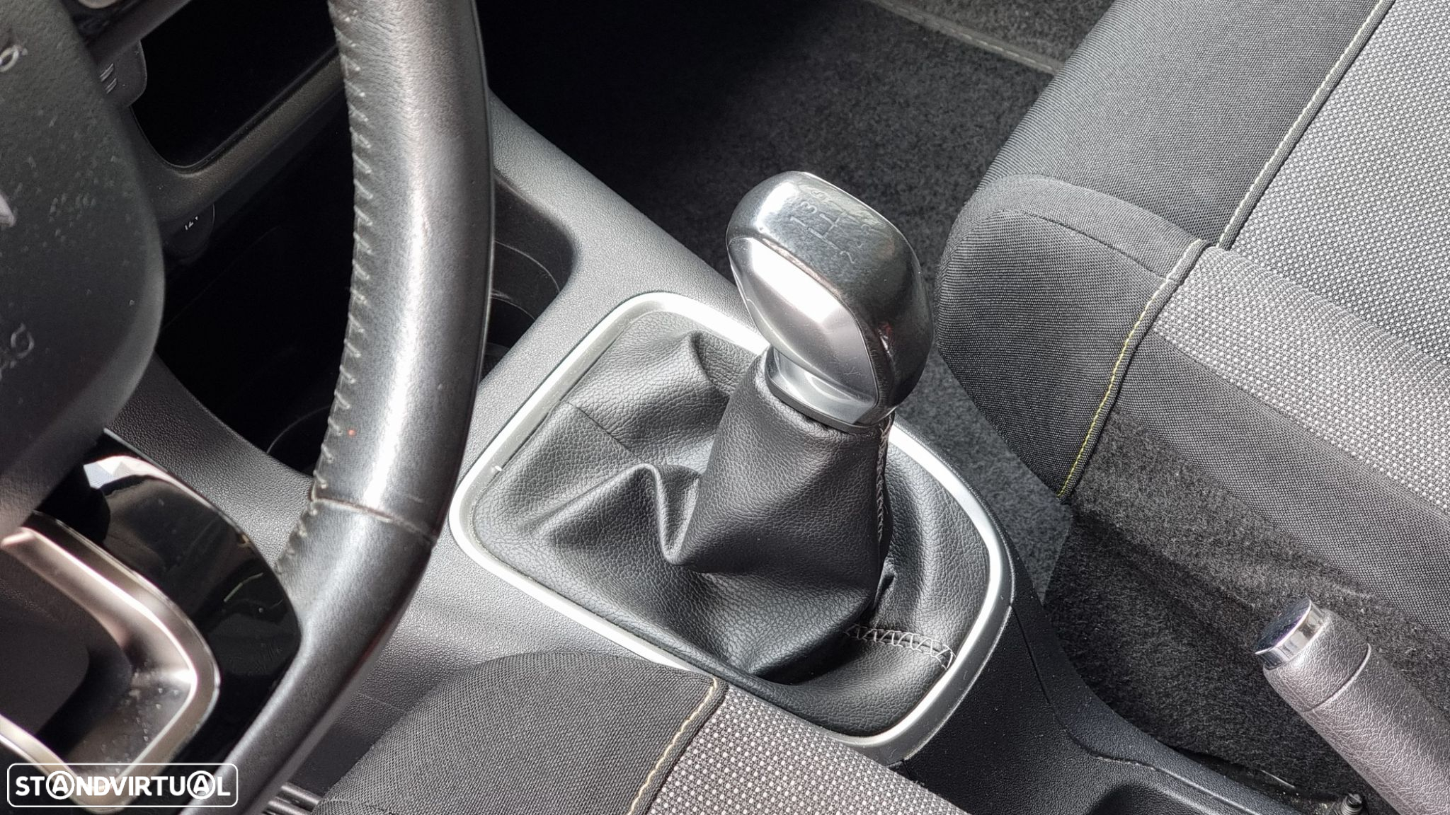 Citroën C3 1.2 PureTech Shine - 13