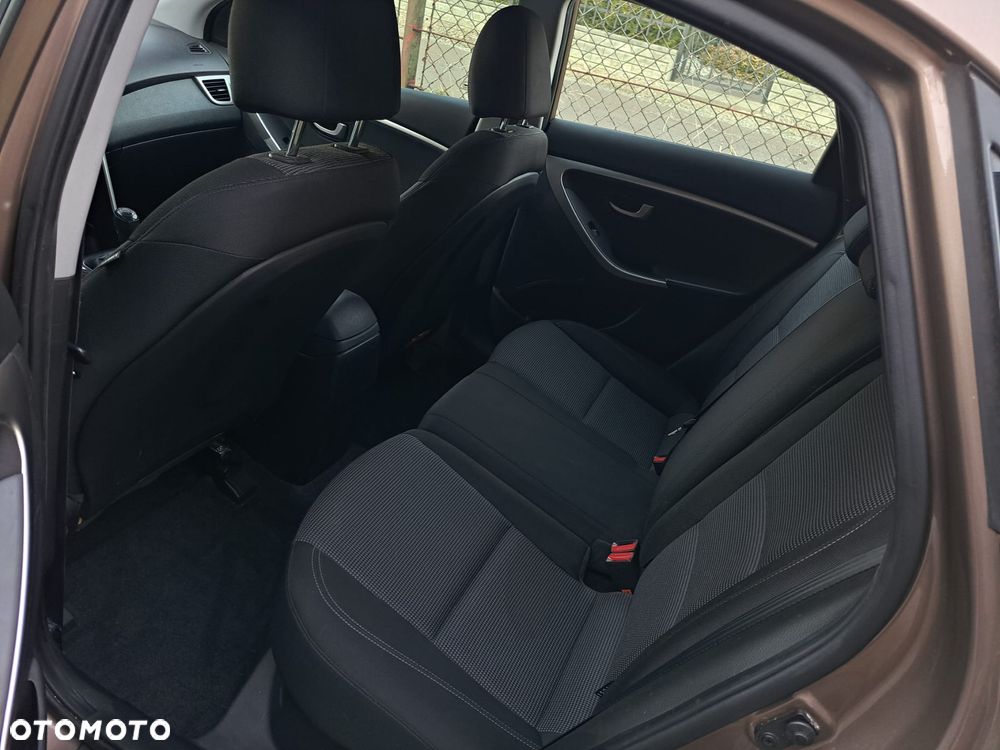 Hyundai i30 i30cw 1.4 CRDi Advantage - 7