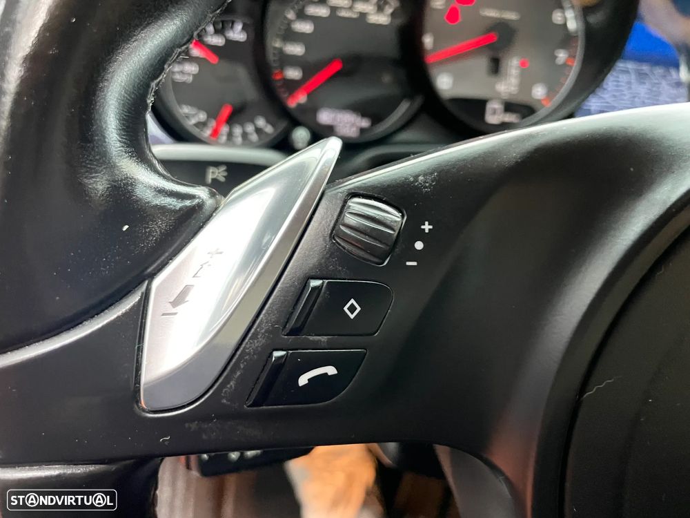Porsche Panamera 4 S PDK - 25