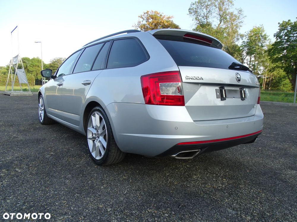 Skoda Octavia 2.0 TDI RS - 10