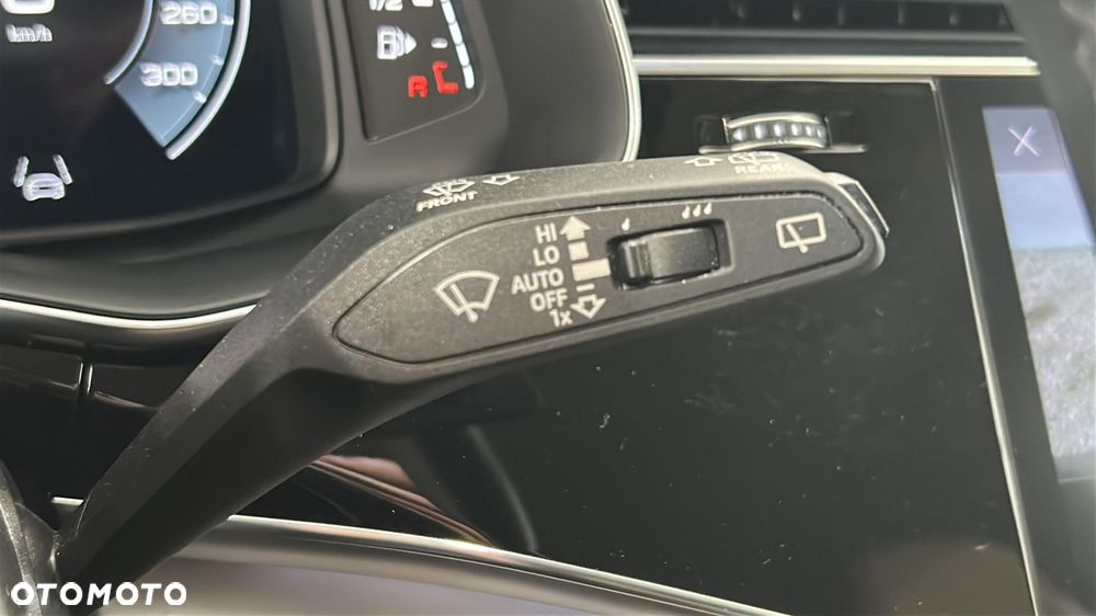 Audi Q7 55 TFSI quattro tiptronic - 25