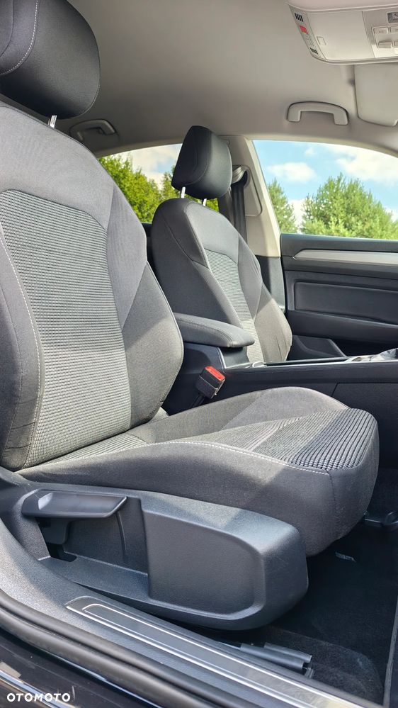Volkswagen Arteon 2.0 TDI SCR DSG Elegance - 31