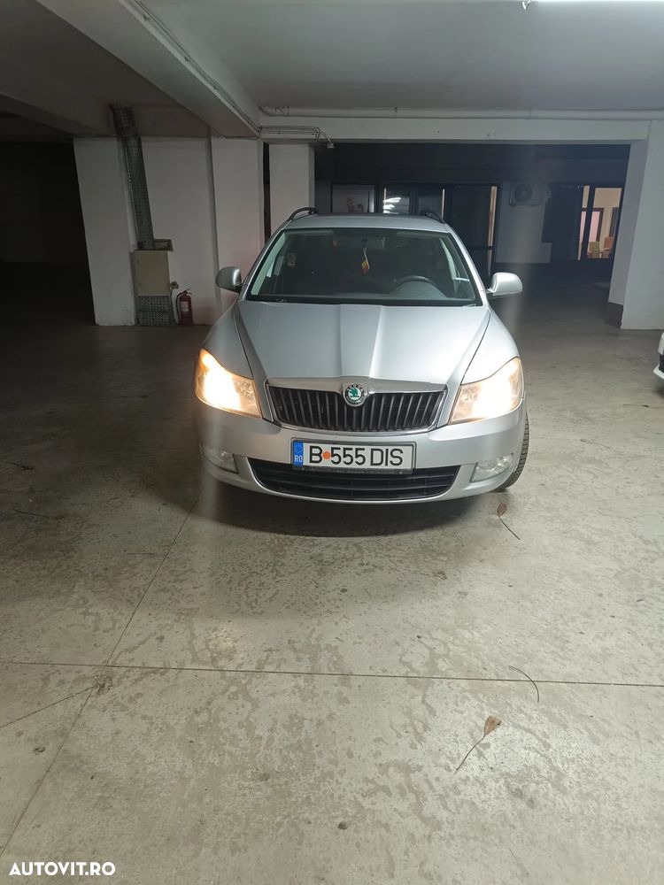 Skoda Octavia 1.6 TDI ELEGANCE - 9