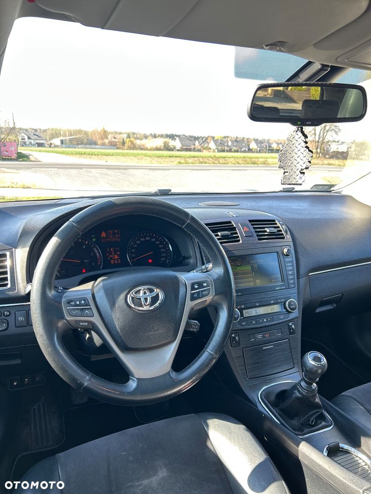 Toyota Avensis 2.2 D-4D Prestige Premium - 24