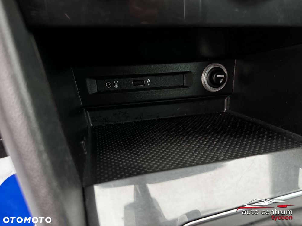 Volkswagen Tiguan - 23