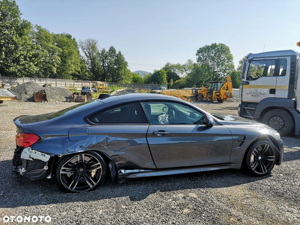 BMW M4 - 13