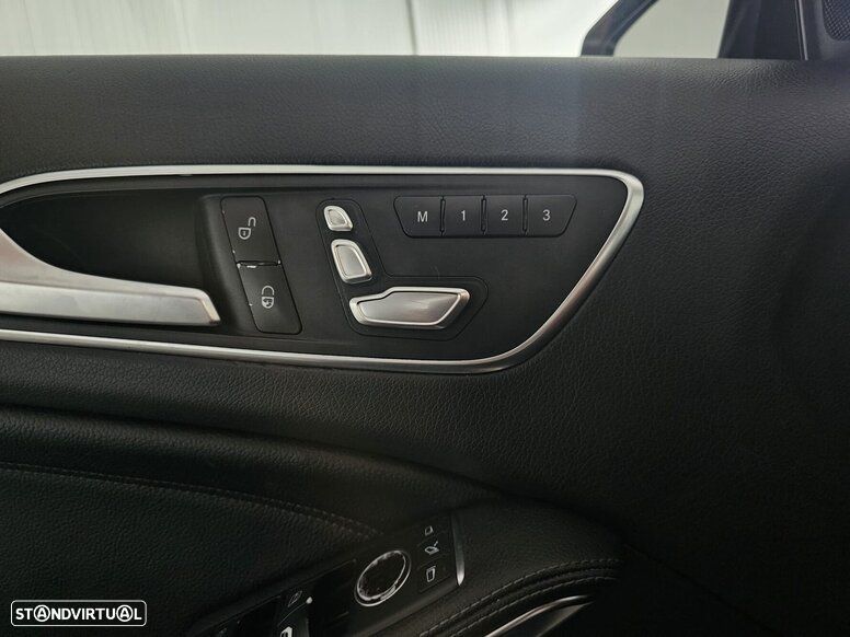 Mercedes-Benz A 180 d 7G-DCT AMG Line - 4