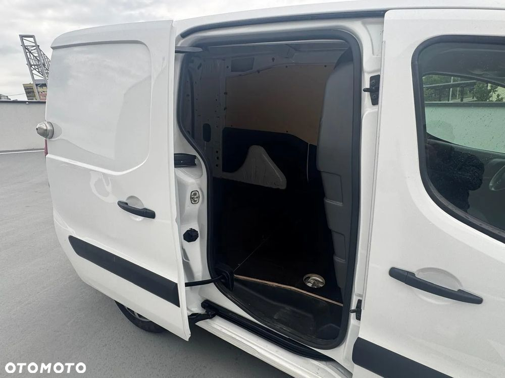 Citroën BERLINGO Maxi - 9