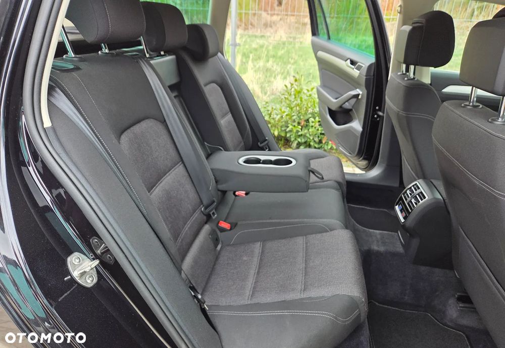 Volkswagen Passat Variant 2.0 TDI (BlueMotion Technology) Comfortline - 15