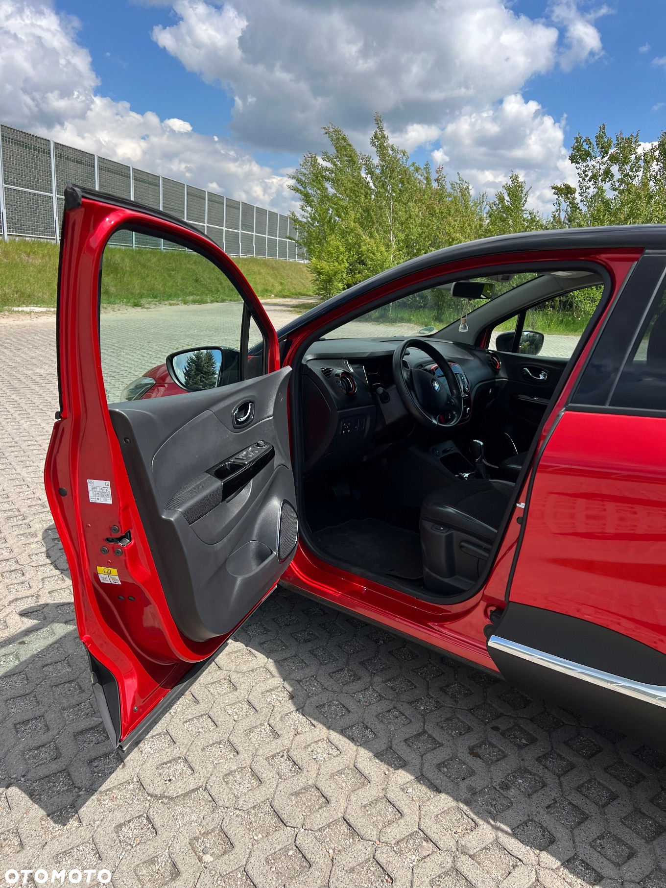 Renault Captur 1.2 Energy TCe Limited EDC - 10