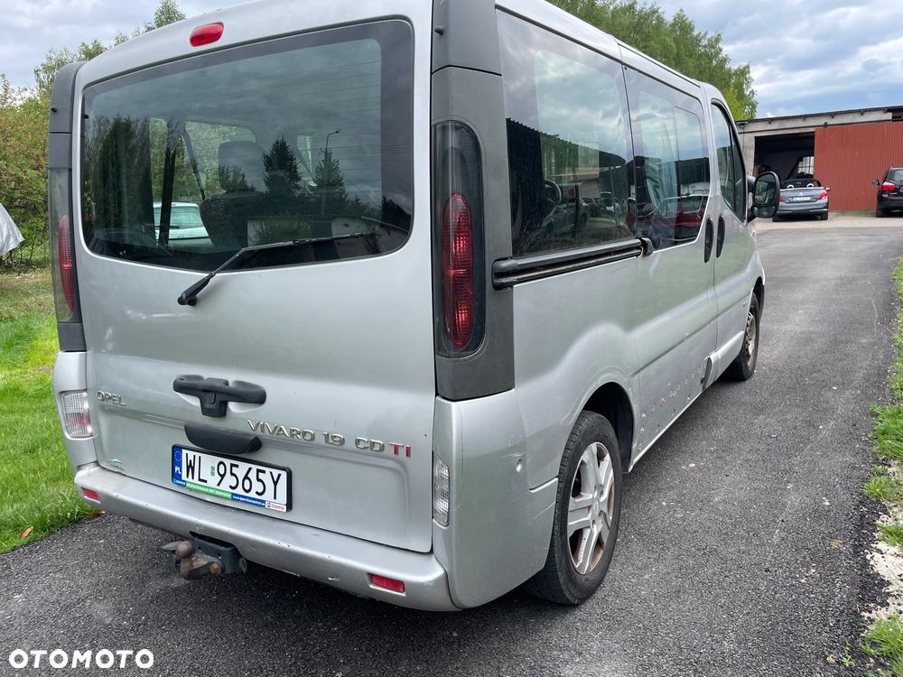 Opel Vivaro - 18