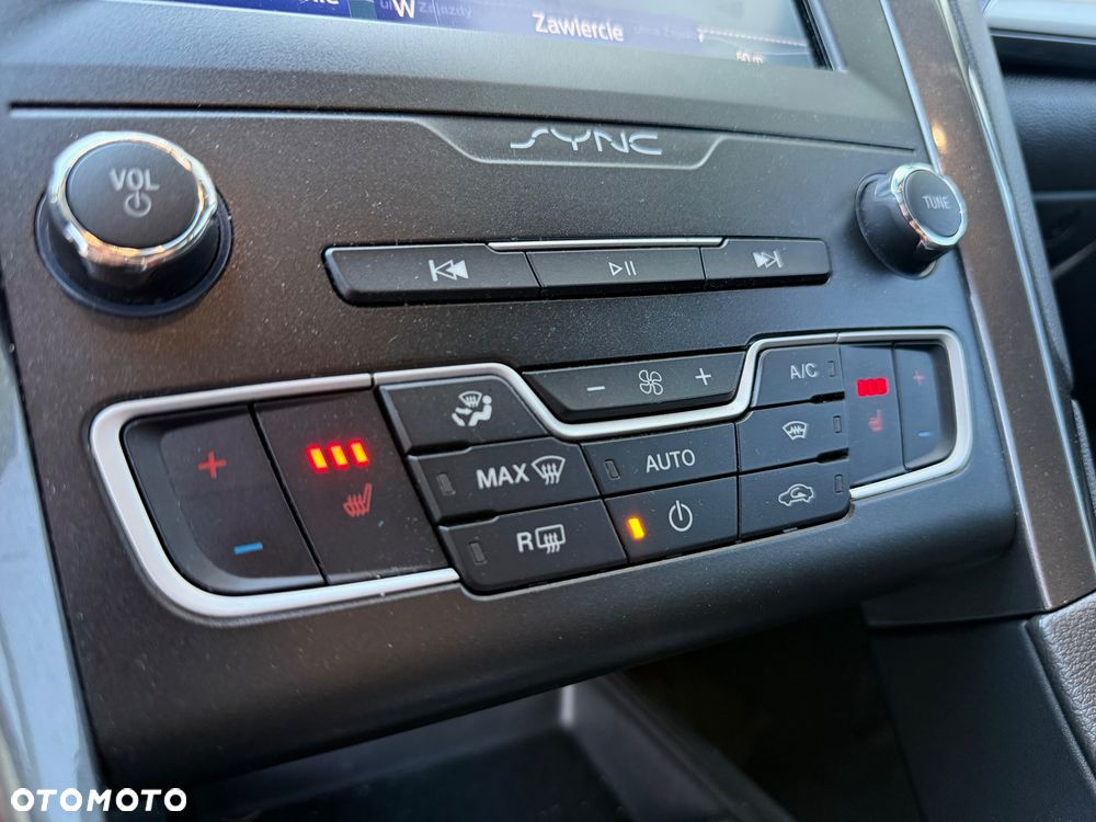 Ford Mondeo 2.0 TDCi Titanium PowerShift - 13