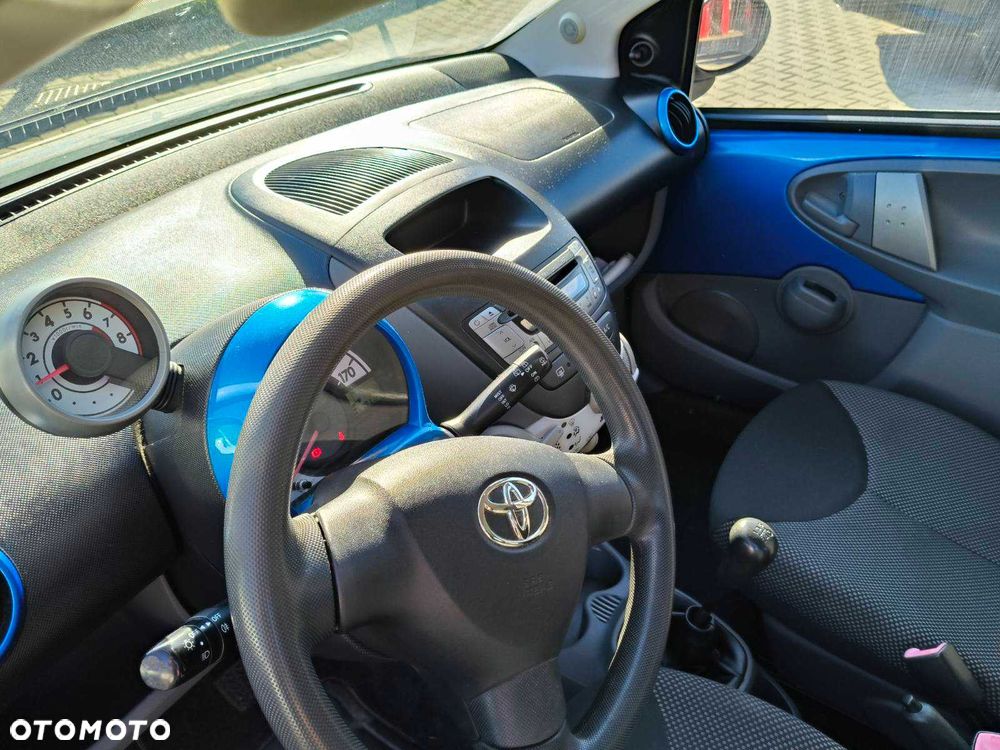 Toyota Aygo - 2