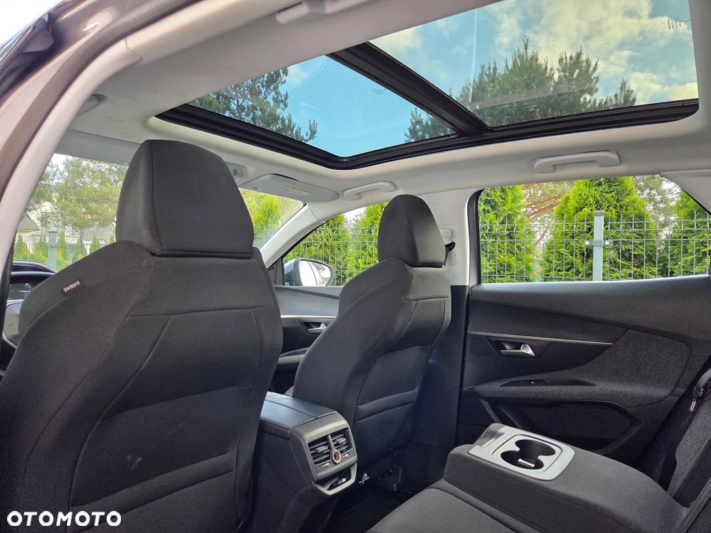 Peugeot 3008 1.6 BlueHDi Allure S&S EAT6 - 34
