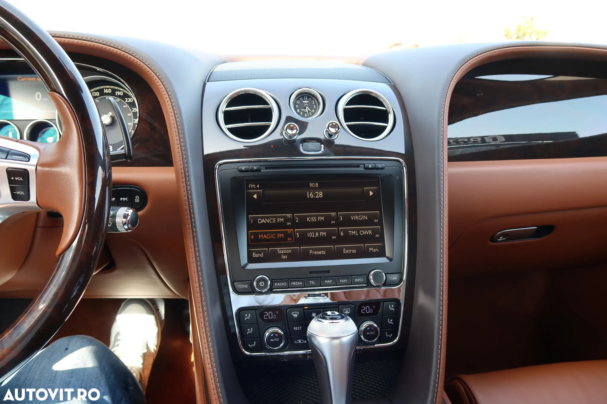 Bentley Continental GT V8 - 17