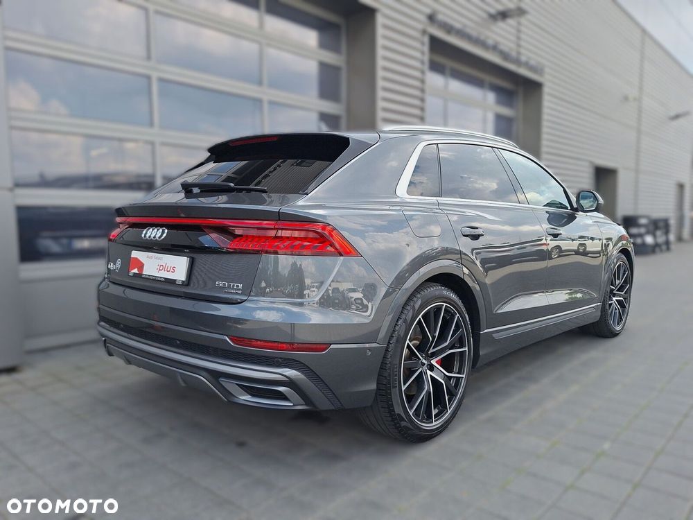 Audi Q8 - 36