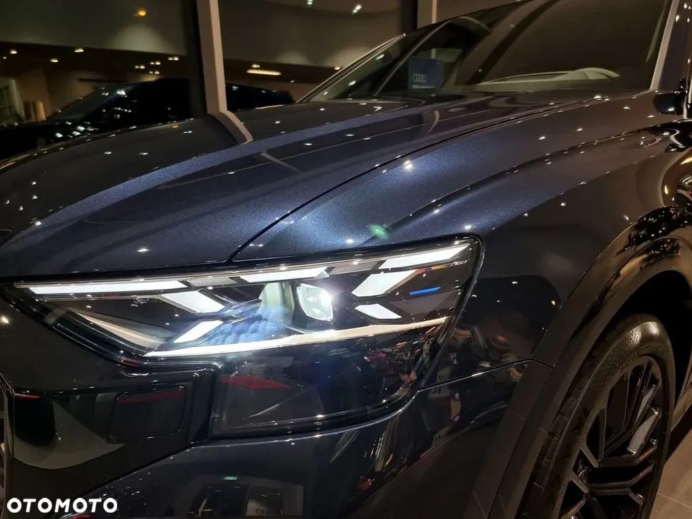 Audi Q8 - 1
