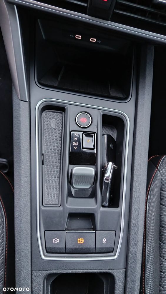 Seat Leon 1.5 eTSI OPF DSG FR - 17