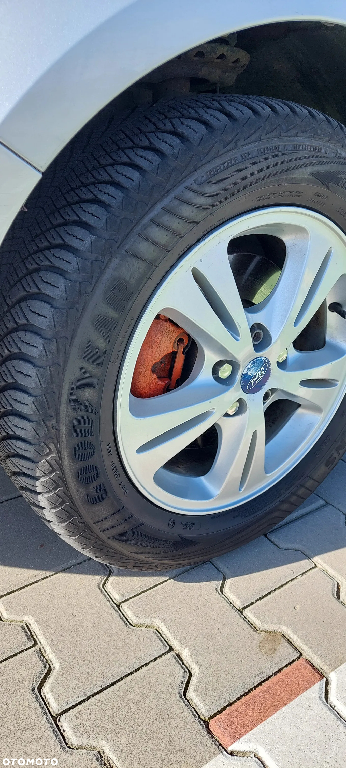 Ford Galaxy 2.0 TDCi Ambiente - 22