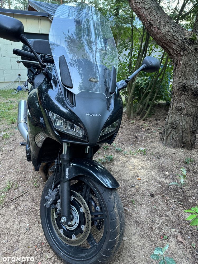 Honda CBF - 2