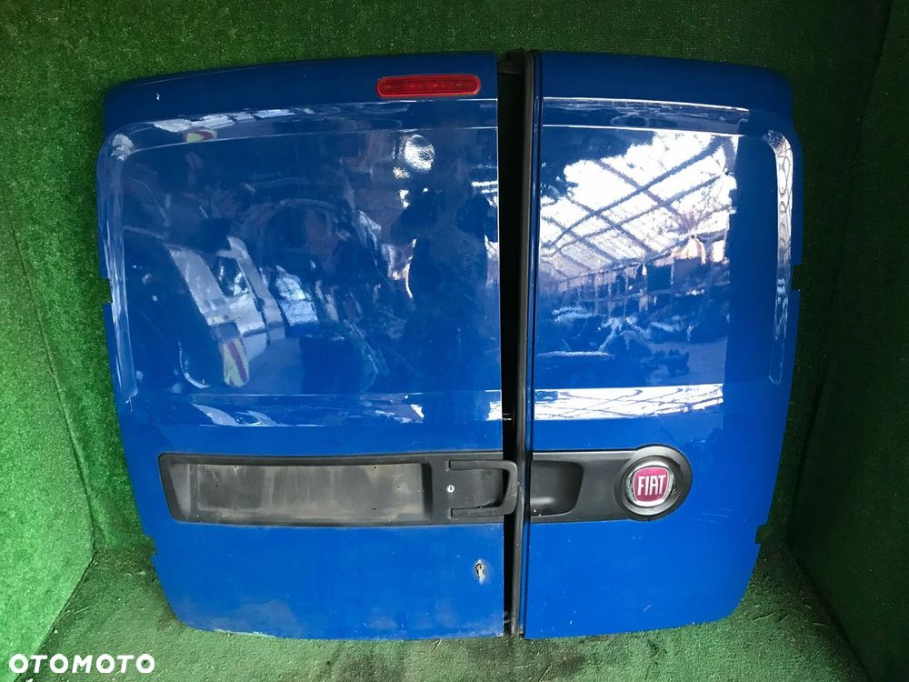 DRZWI TYŁ TYLNE PRAWE FIAT DOBLO II SKRZYDEŁKA WWA - 1
