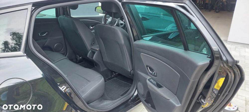 Renault Megane 1.5 dCi Energy Limited EU6 - 10