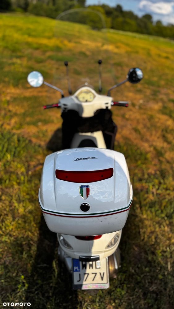 Vespa Primavera - 9