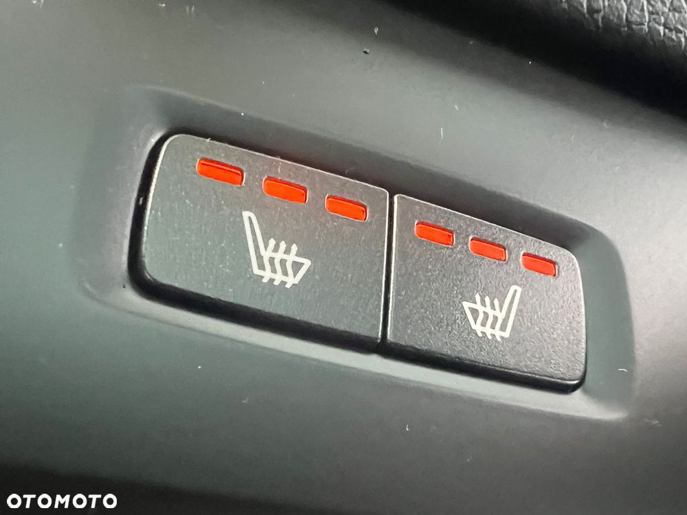 Volvo XC 60 D5 AWD Momentum - 28