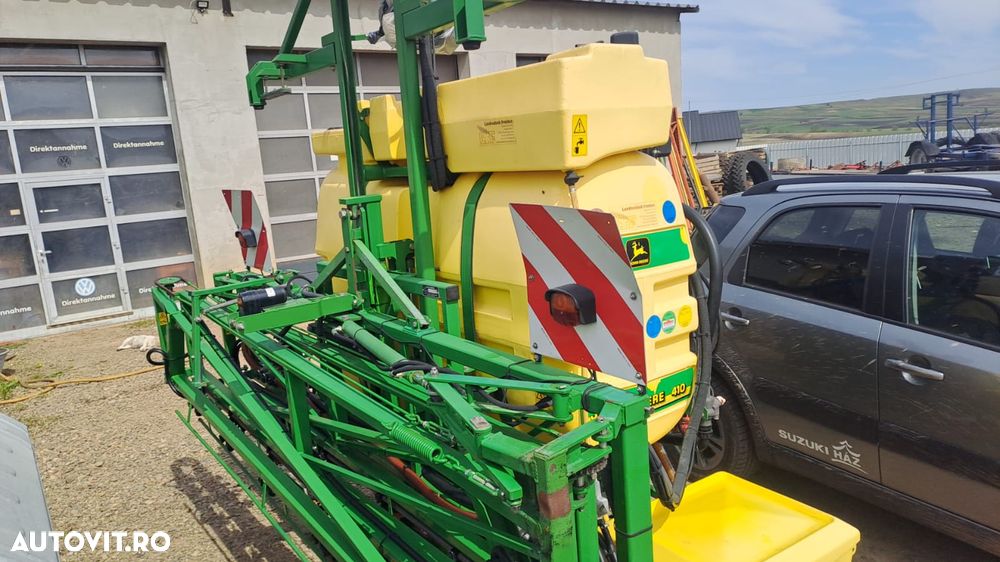 John Deere 410 - 3