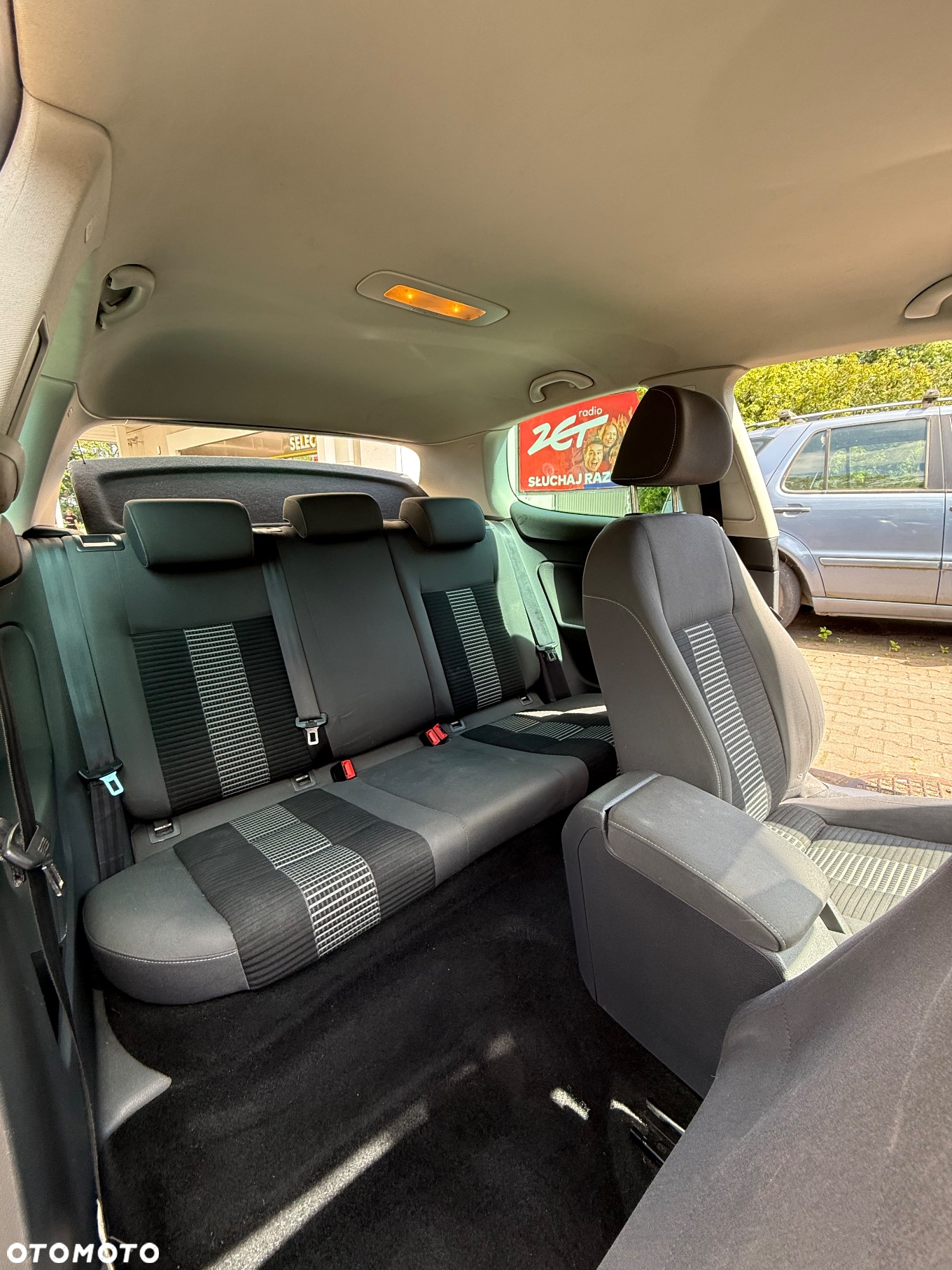 Volkswagen Golf V 2.0 TDI Sportline - 7