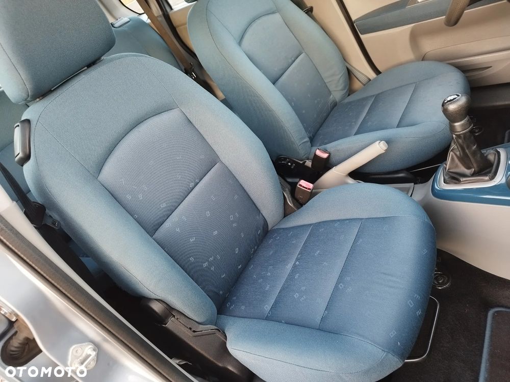 Mazda 2 1.4l Active - 24