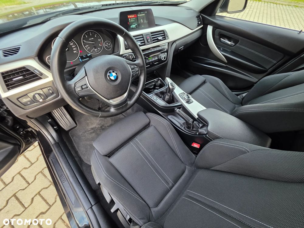 BMW Seria 3 318d Edition Luxury Line Purity - 21
