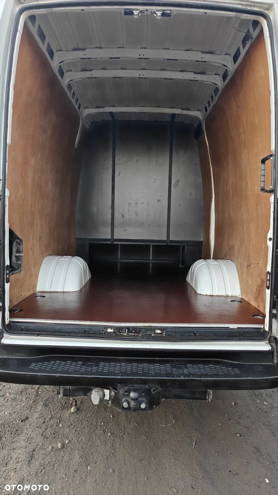 Iveco Daily 35C14  bliźniak brygadówka 7 osób - 11