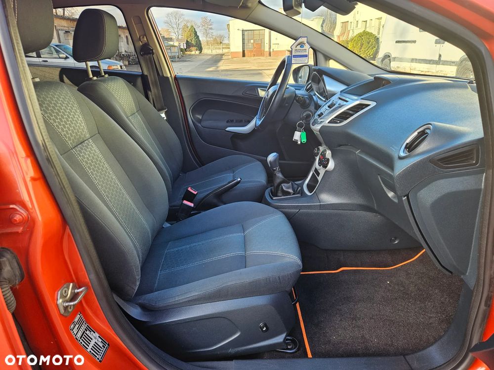 Ford Fiesta 1.25 Titanium EU5 - 16