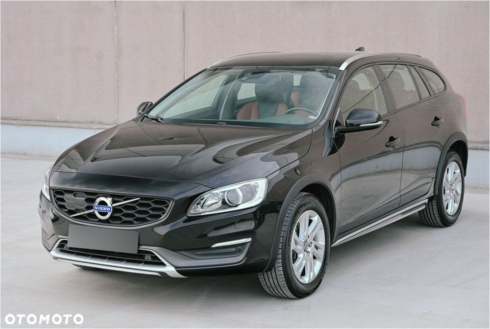 Volvo V60 Cross Country D4 Geartronic Summum - 4