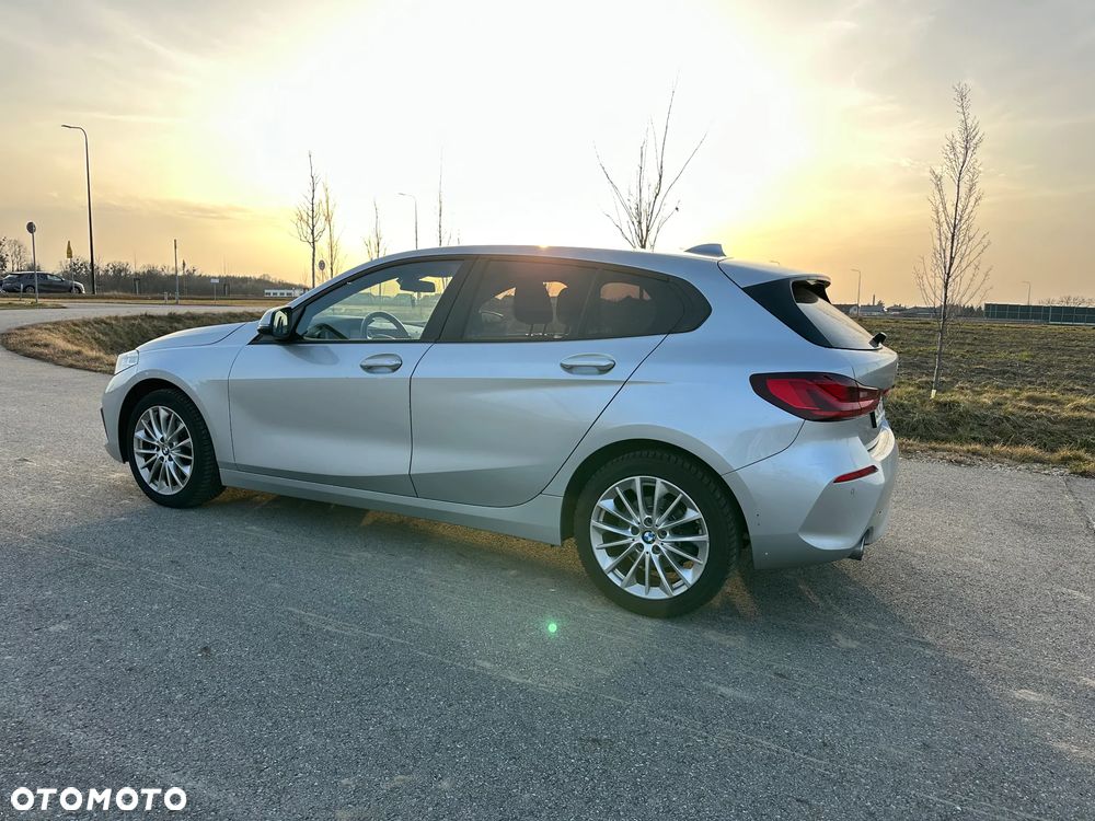 BMW Seria 1 118i - 1