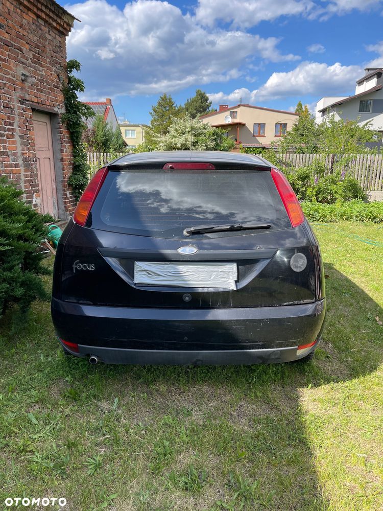 Ford Focus 1.4 Ambiente - 5