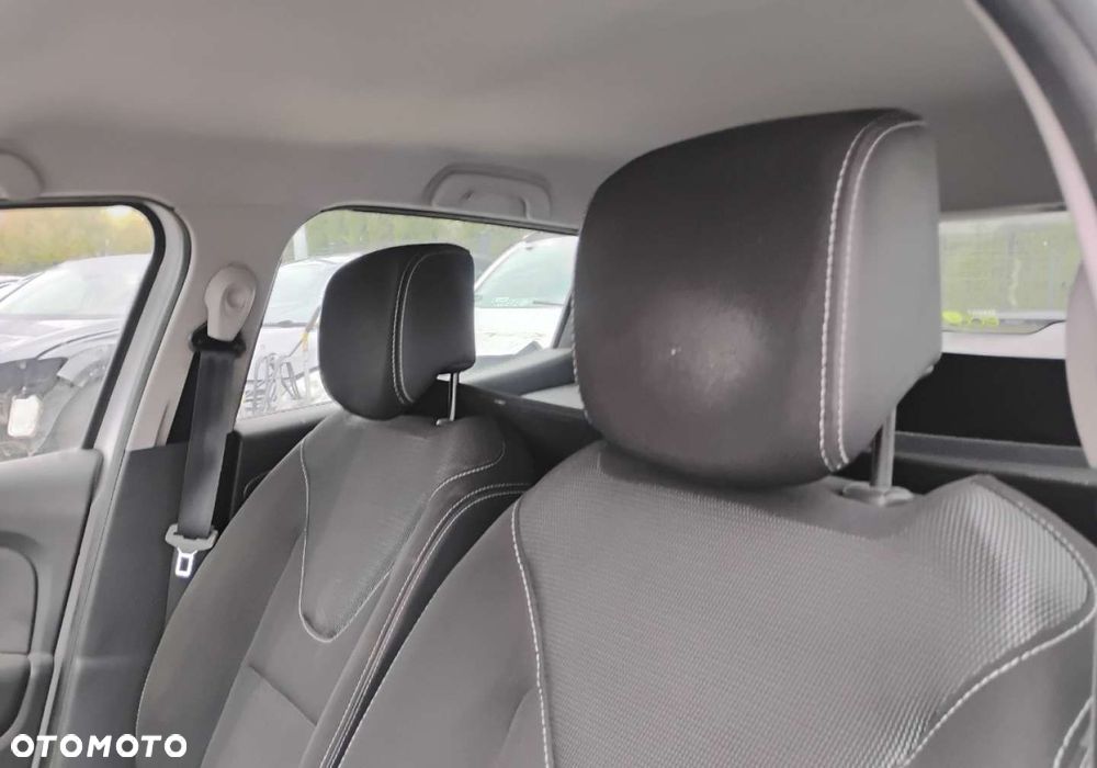 Renault Clio - 18