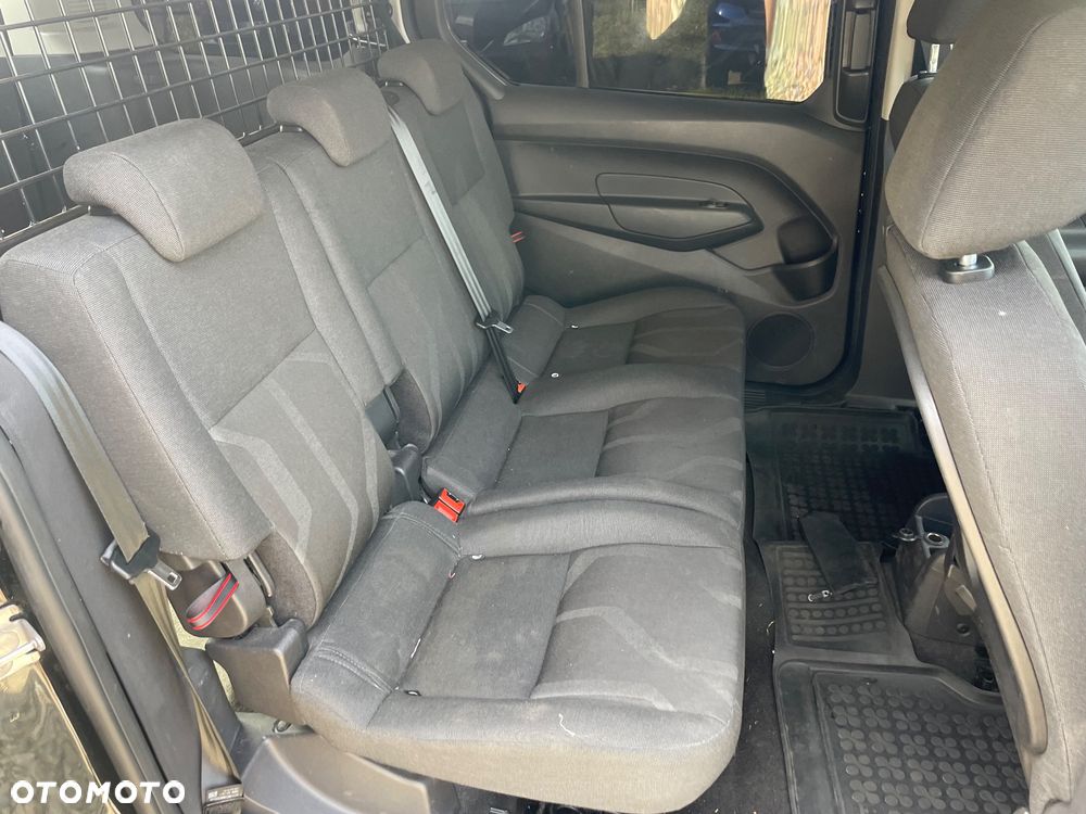 Ford Tourneo Connect - 12