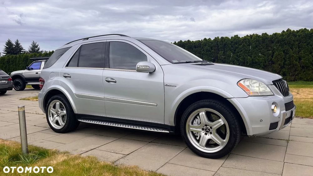 Mercedes-Benz ML 63 AMG 4-Matic - 8