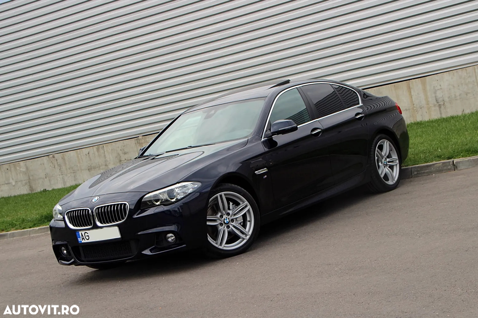 BMW Seria 5 525d xDrive Sport-Aut. - 2