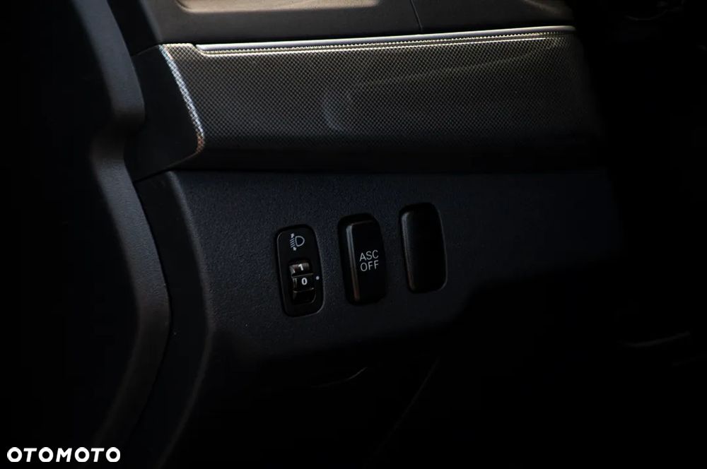 Mitsubishi Lancer 1.8 Intense - 35