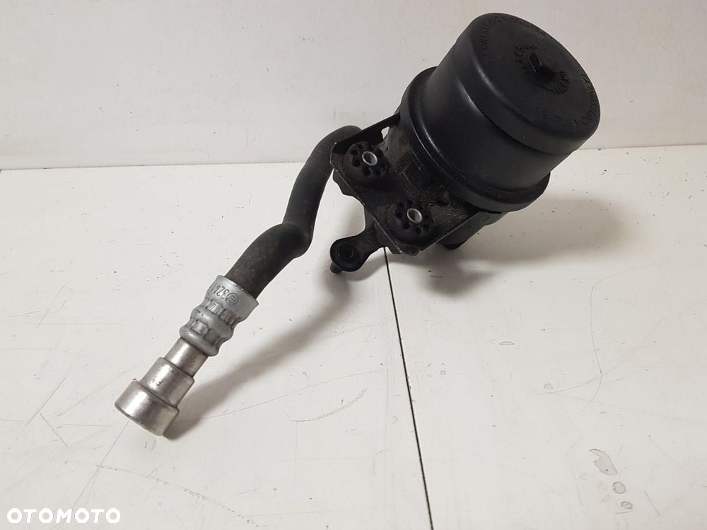 ZBIORNICZEK PŁYNU WSPOMAGANIA BMW 1 , 3 , 5 , 6 , E81 E90 E91 F06 F10  F12 F13  32416767161 - 3