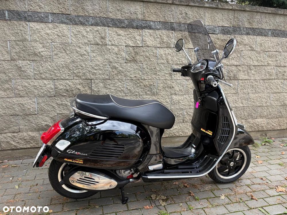 Vespa GTS - 8