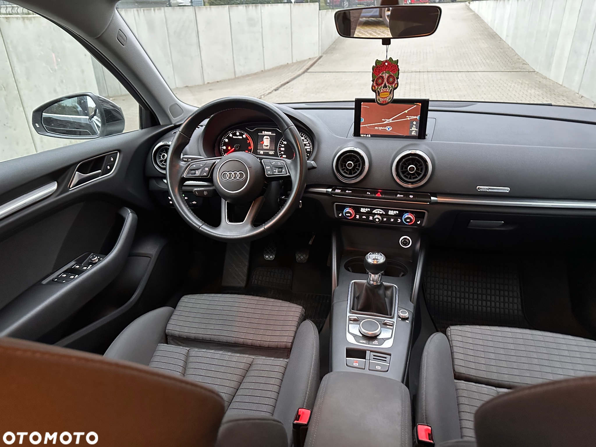 Audi A3 30 TFSI Limousine - 12