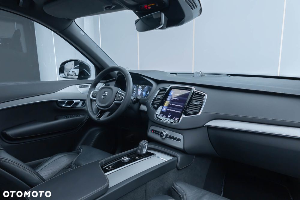 Volvo XC 90 T8 AWD Recharge Geartronic RDesign Edition - 17