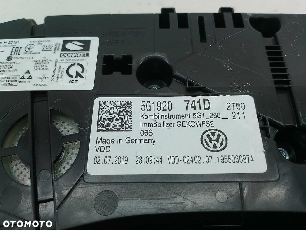 LICZNIK VW GOLF VII 5G1920741D  5G1260211 1.6 TDI - 10