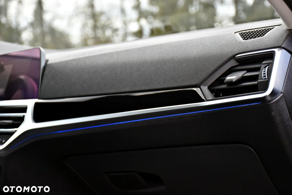 BMW Seria 3 320d Edition M Sport Shadow - 39